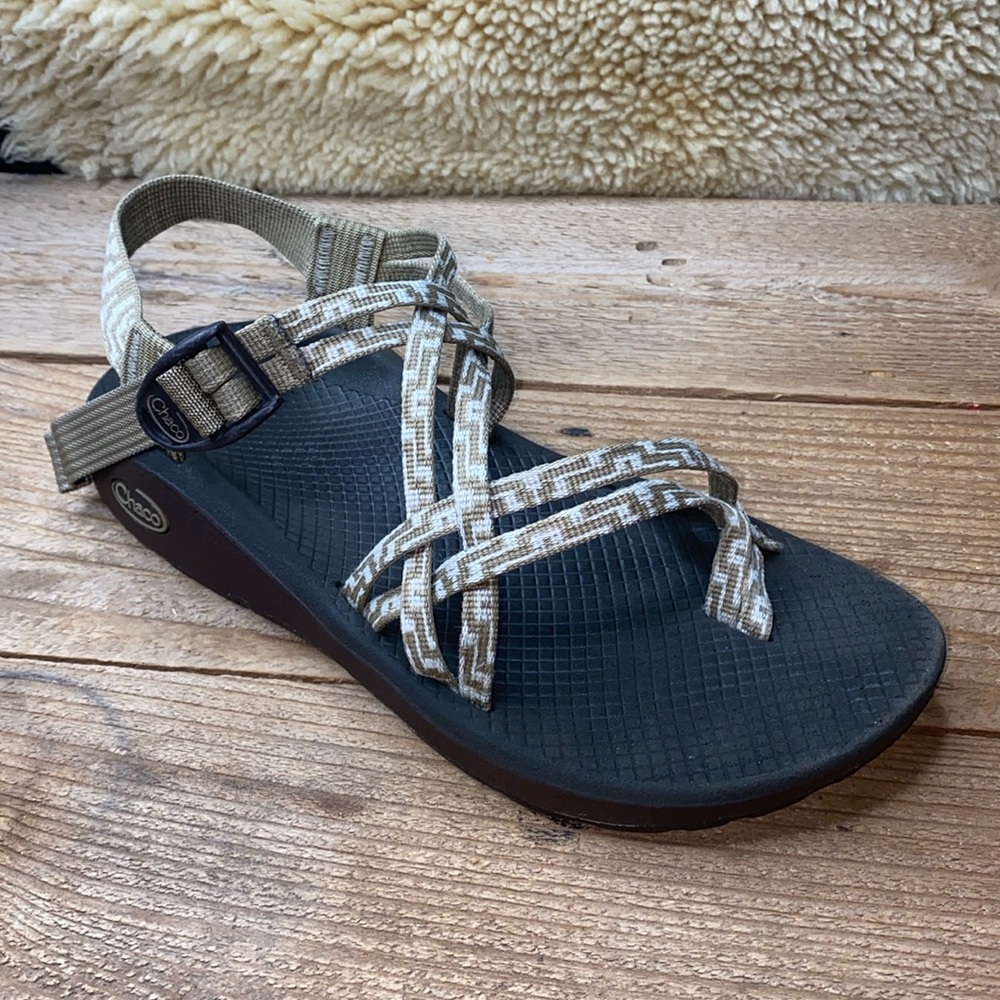 Chaco Women's Sandals Size 9 brown ZX2 Vibram Sole Classic Double Strap Hiking